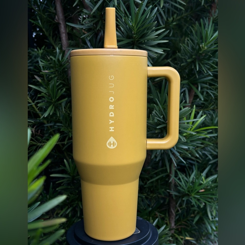40oz. Limited Edition Honey Color Hydrojug.